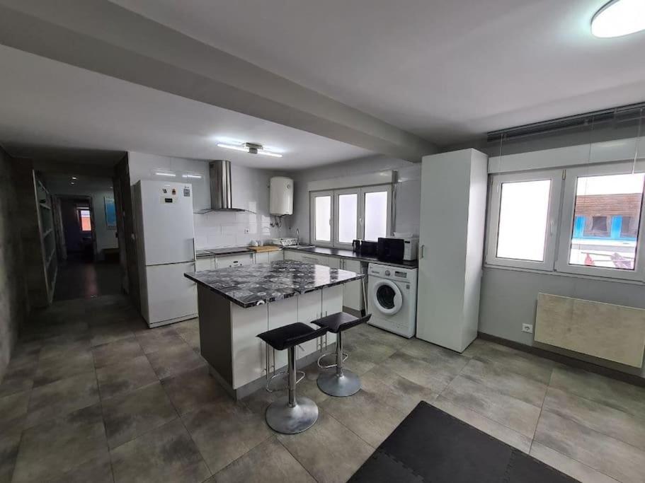 A Un Paso De La Playa, Amplio Apartamento Gijón Esterno foto